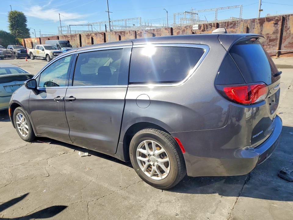 Продажа на аукционе авто 2018 Chrysler Pacifica, vin: 2C4RC1CG5JR113446, номер лота: 79429465