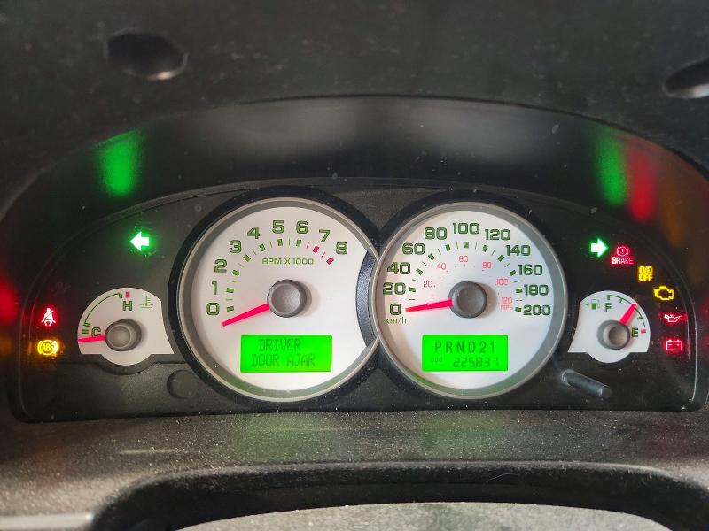 77240225 :رقم المزاد ، 1FMYU94135KD09256 vin ، 2005 Ford Escape مزاد بيع