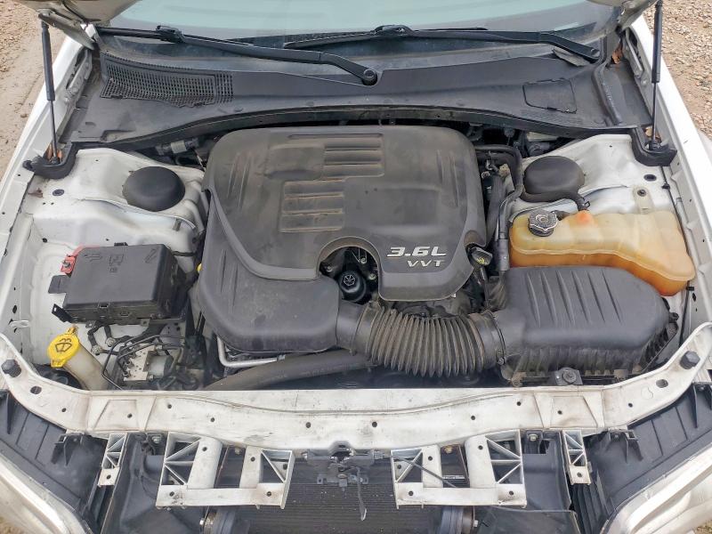 75984325 :رقم المزاد ، 2C3CCAAG9GH135705 vin ، 2016 Chrysler 300 مزاد بيع