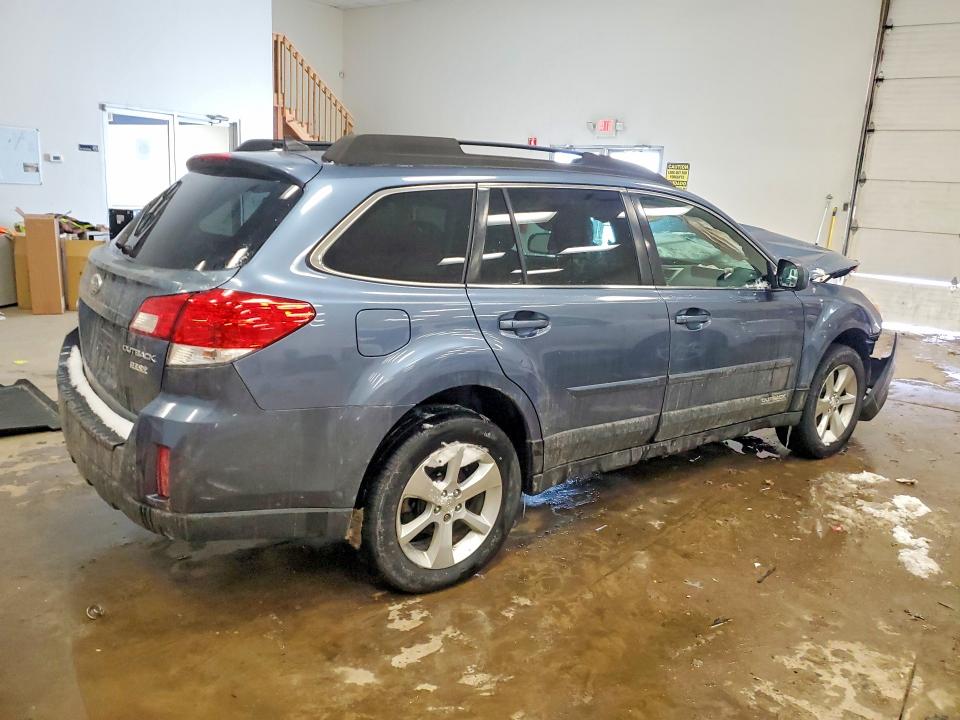 Продаж на аукціоні авто 2014 Subaru Outback, vin: 4S4BRBLCXE3318452, номер лоту: 75221265