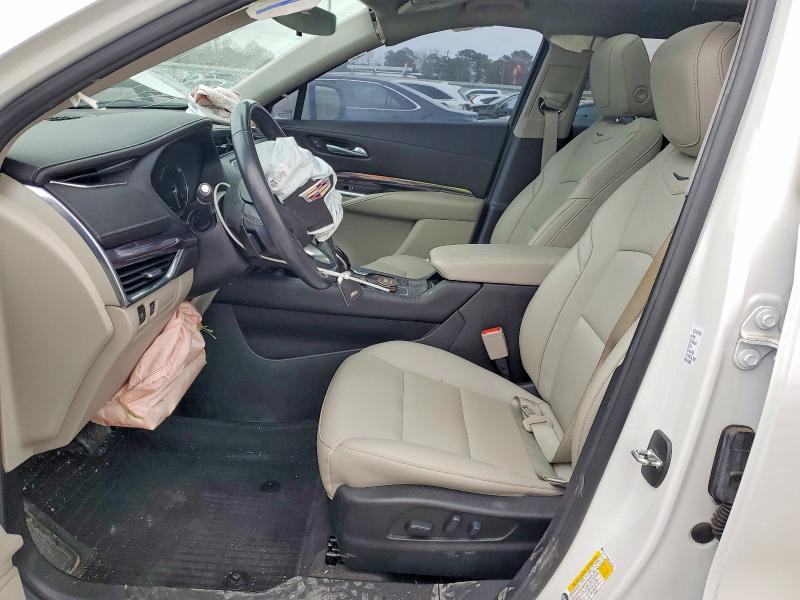 78698595 :رقم المزاد ، 1GYAZAR45NF100258 vin ، 2022 Cadillac Xt4 مزاد بيع