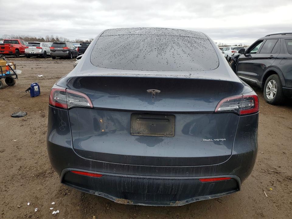 77681225 :رقم المزاد ، 5YJYGDEE2LF034795 vin ، 2020 Tesla Model Y مزاد بيع