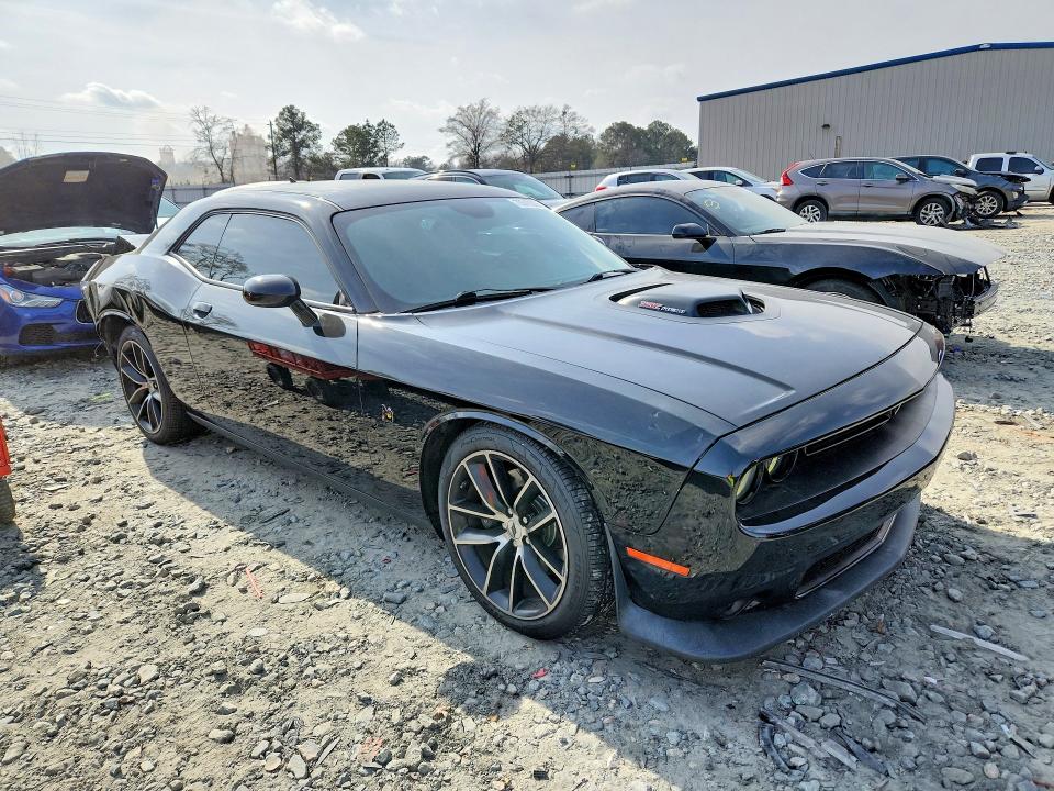 Продаж на аукціоні авто 2017 Dodge Challenger, vin: 2C3CDZFJ1HH560644, номер лоту: 75518325