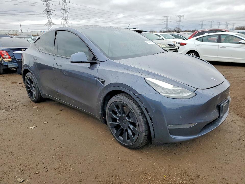 77681225 :رقم المزاد ، 5YJYGDEE2LF034795 vin ، 2020 Tesla Model Y مزاد بيع