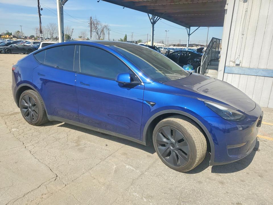 78364345 :رقم المزاد ، 7SAYGDED8RF095264 vin ، 2024 Tesla Model Y مزاد بيع