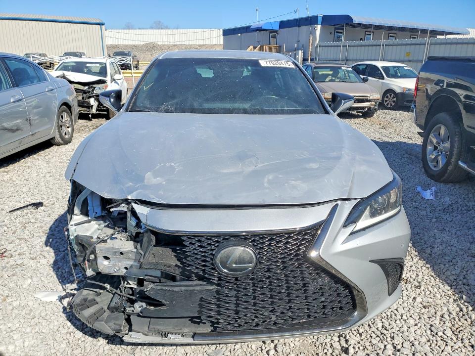 Продажа на аукционе авто 2019 Lexus Es, vin: 58ABZ1B10KU008383, номер лота: 77020475