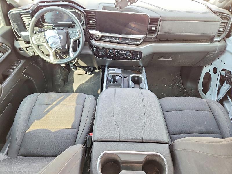 2024 Chevrolet Silverado მანქანა იყიდება აუქციონზე, vin: 2GCUDEEDXR1169748, აუქციონის ნომერი: 76904215