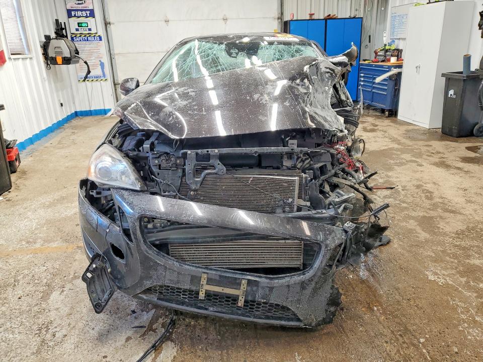 75381275 :رقم المزاد ، YV1902FH4B2003811 vin ، 2011 Volvo S60 مزاد بيع