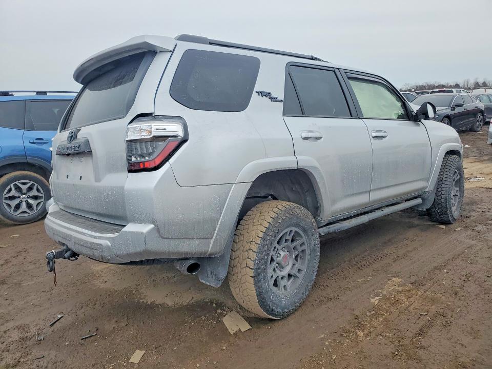 Aukcja sprzedaży 2022 Toyota 4runner, vin: JTERU5JR4N6006809, numer aukcji: 76263325