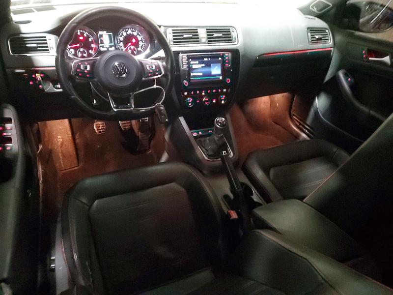 76162785 :رقم المزاد ، 3VW5T7AJ4HM215416 vin ، 2017 Volkswagen Jetta مزاد بيع