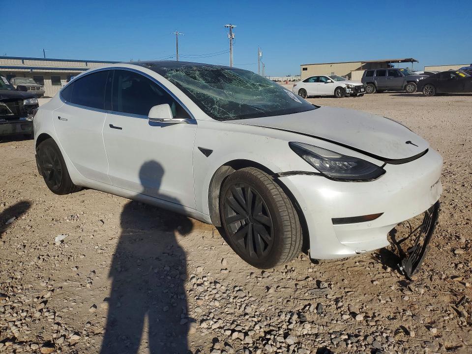 Продажа на аукционе авто 2020 Tesla Model 3, vin: 5YJ3E1EA1LF747151, номер лота: 76602775
