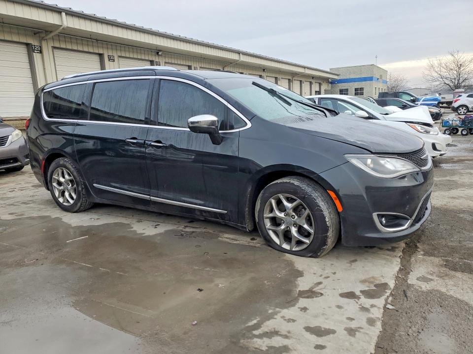 2017 Chrysler Pacifica მანქანა იყიდება აუქციონზე, vin: 2C4RC1GG2HR620311, აუქციონის ნომერი: 77907845