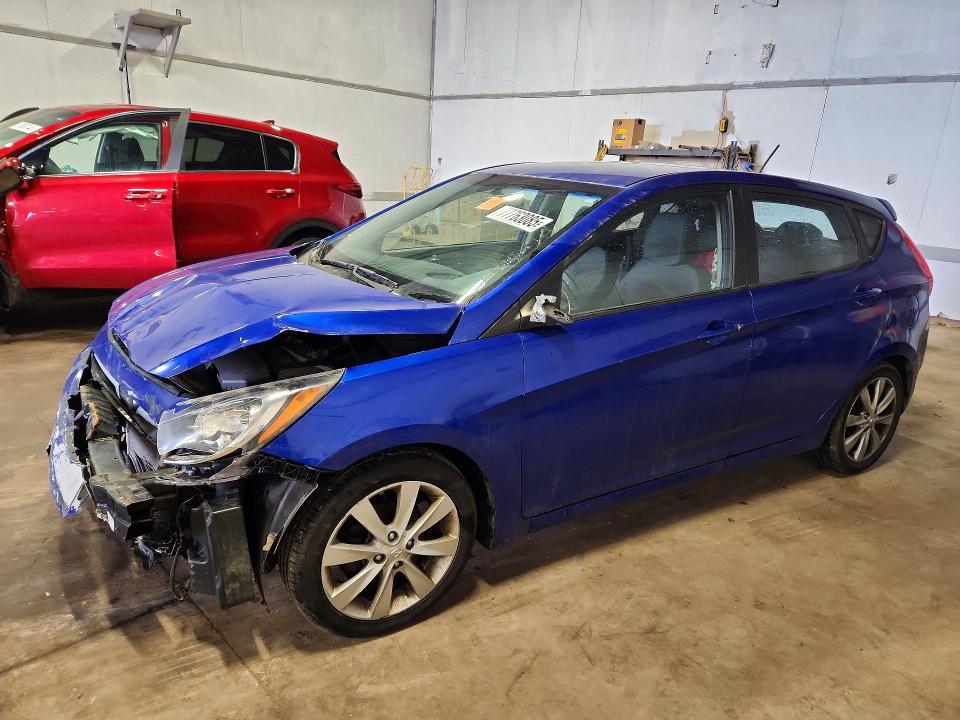 77763085 :رقم المزاد ، KMHCU5AE3DU084978 vin ، 2013 Hyundai Accent مزاد بيع