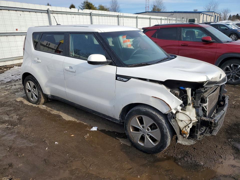 76079645 :رقم المزاد ، KNDJN2A20F7148831 vin ، 2015 Kia Soul مزاد بيع