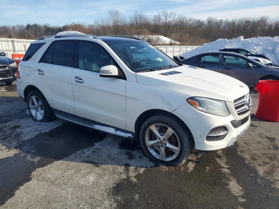 Продажа на аукционе авто 2018 Mercedes-benz Gle, vin: 4JGDA5HB2JB151084, номер лота: 76068725