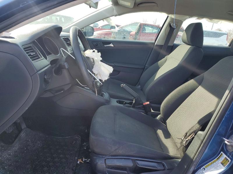 77150405 :رقم المزاد ، 3VW1K7AJ8FM260423 vin ، 2015 Volkswagen Jetta مزاد بيع