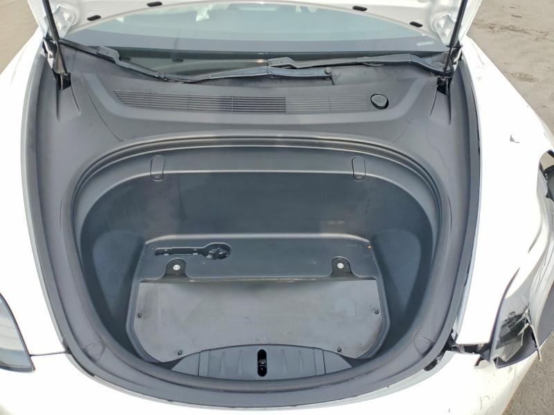 76462545 :رقم المزاد ، 5YJ3E1EA6JF076881 vin ، 2018 Tesla Model 3 مزاد بيع