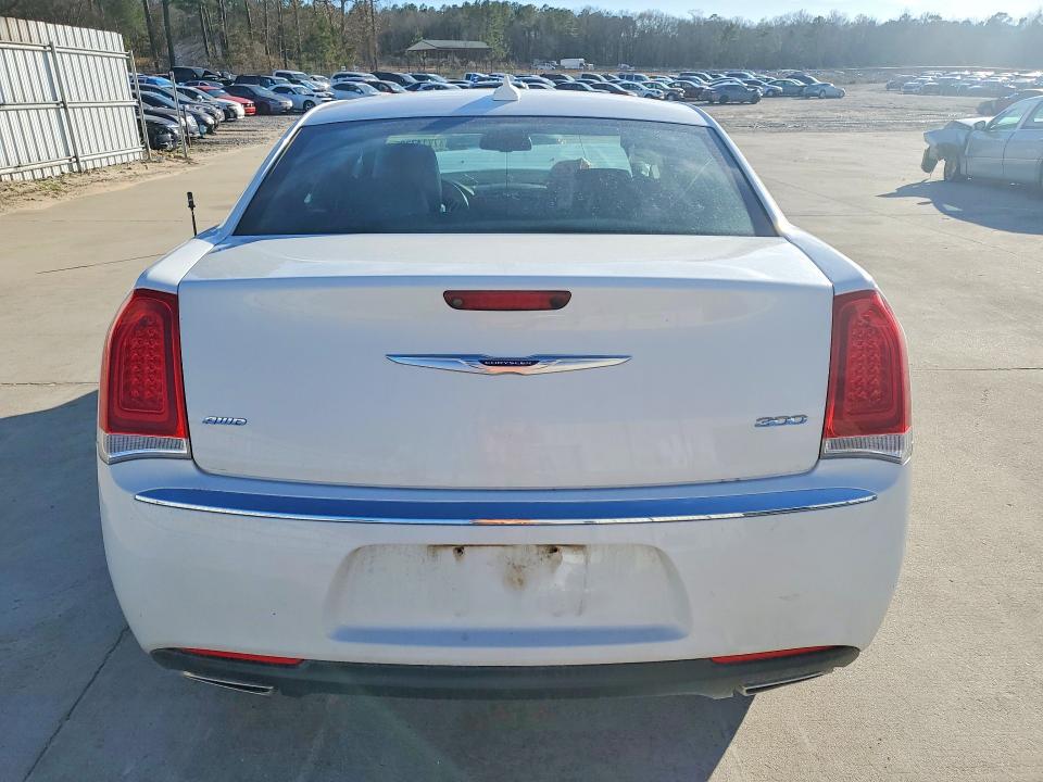 Продажа на аукционе авто 2019 Chrysler 300, vin: 2C3CCAKG1KH528797, номер лота: 77147325