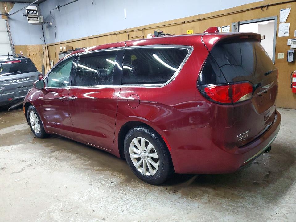 76901325 :رقم المزاد ، 2C4RC1FG1JR295299 vin ، 2018 Chrysler Pacifica مزاد بيع