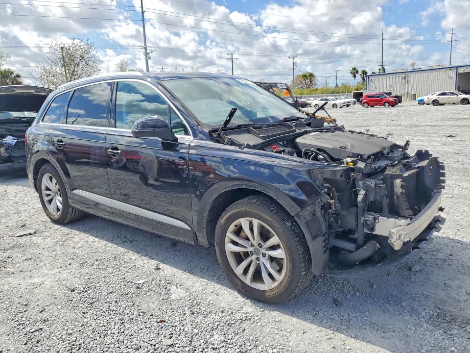 77384195 :رقم المزاد ، WA1LHAF79HD042293 vin ، 2017 Audi Q7 مزاد بيع