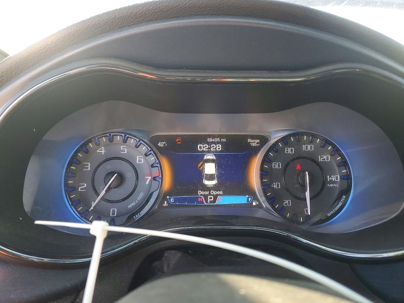 77270395 :رقم المزاد ، 1C3CCCBG0FN589485 vin ، 2015 Chrysler 200 مزاد بيع