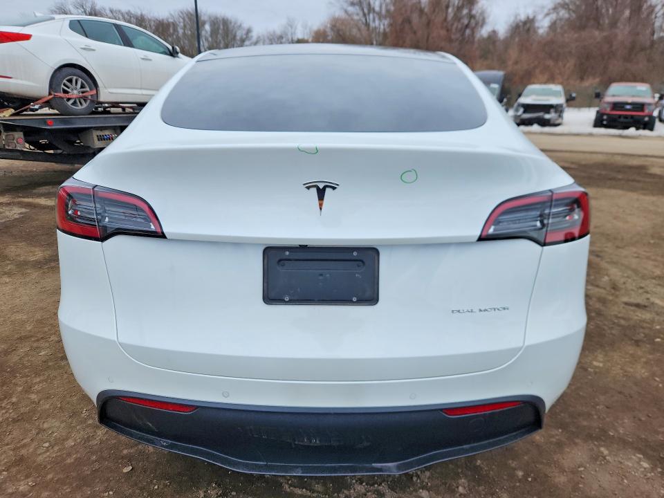 2022 Tesla Model Y მანქანა იყიდება აუქციონზე, vin: 7SAYGDEE4NF512110, აუქციონის ნომერი: 76696335