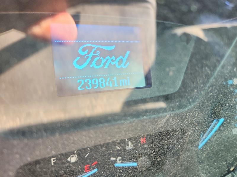 49003096 :رقم المزاد ، 1FTYE1ZM8JKA47718 vin ، 2018 Ford Transit مزاد بيع
