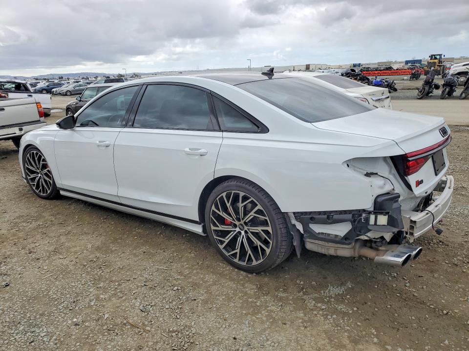 78097615 :رقم المزاد ، WAU8SAF88MN023273 vin ، 2021 Audi S8 مزاد بيع