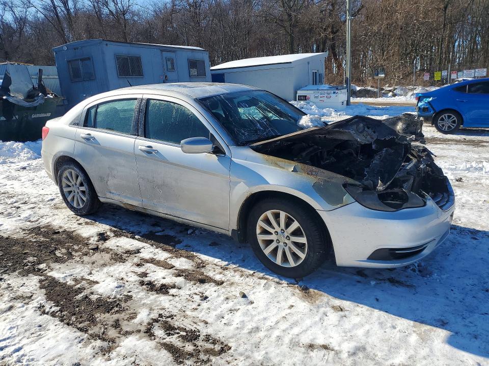Продажа на аукционе авто 2011 Chrysler 200, vin: 1C3BC1FB2BN533007, номер лота: 52293346