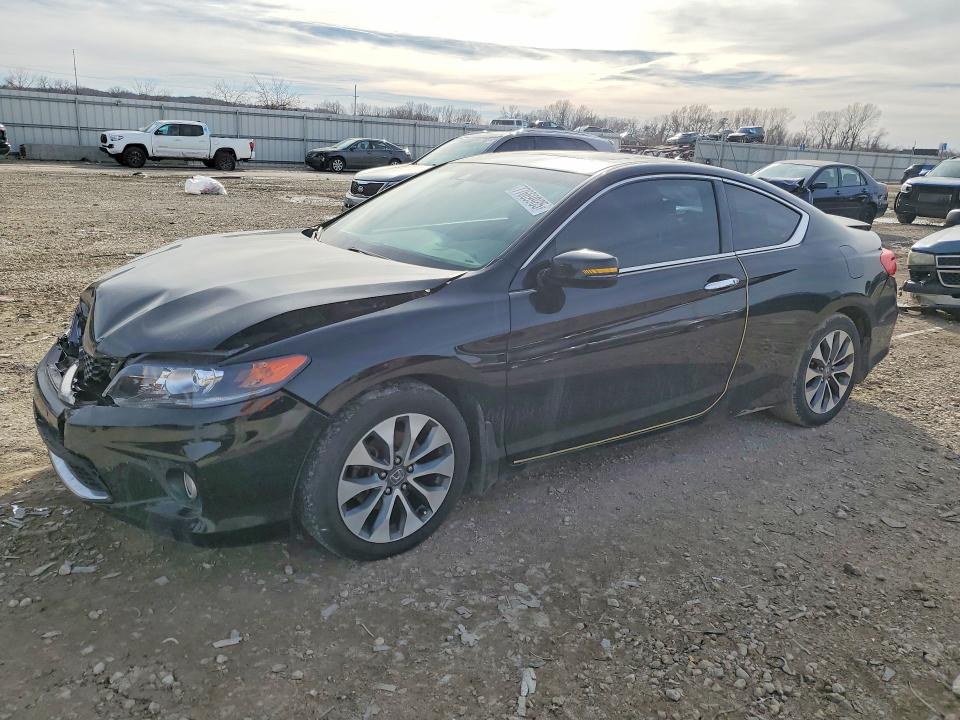 Auction sale of the 2013 Honda Accord, vin: 1HGCT1B85DA007542, lot number: 77669965
