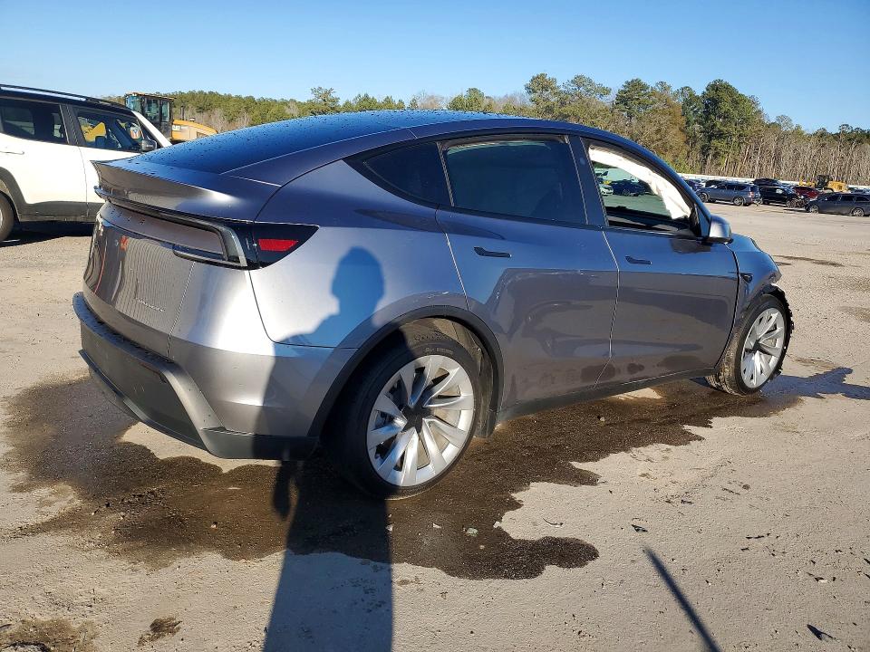 Auction sale of the 2026 Tesla Model Y, vin: 7SAYGDEE3TA411375, lot number: 76200715