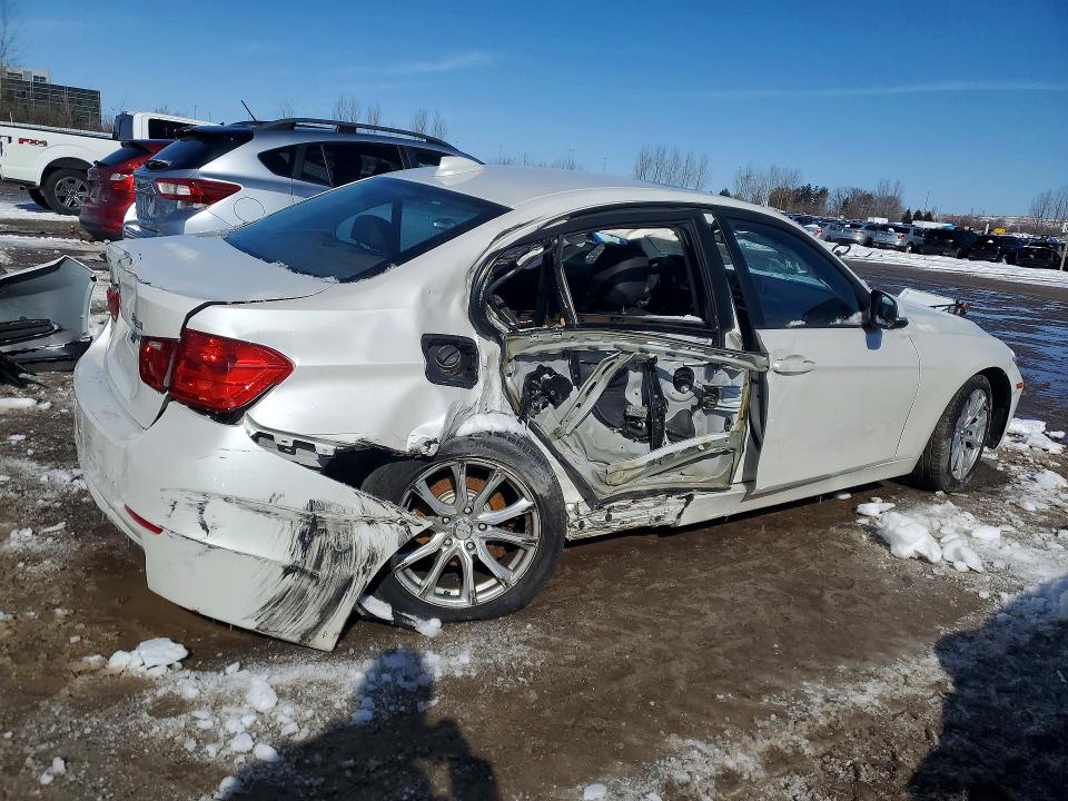 2013 Bmw 328 მანქანა იყიდება აუქციონზე, vin: WBA3B3C53DF537705, აუქციონის ნომერი: 74216775