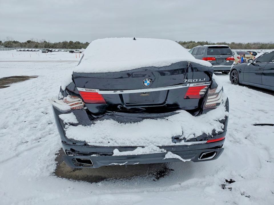 2013 Bmw 750 მანქანა იყიდება აუქციონზე, vin: WBAYE8C55DD134105, აუქციონის ნომერი: 76345075