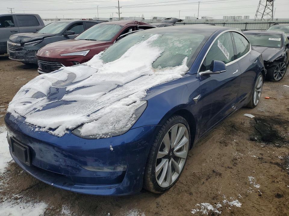 74614015 :رقم المزاد ، 5YJ3E1EB7JF106253 vin ، 2018 Tesla Model 3 مزاد بيع