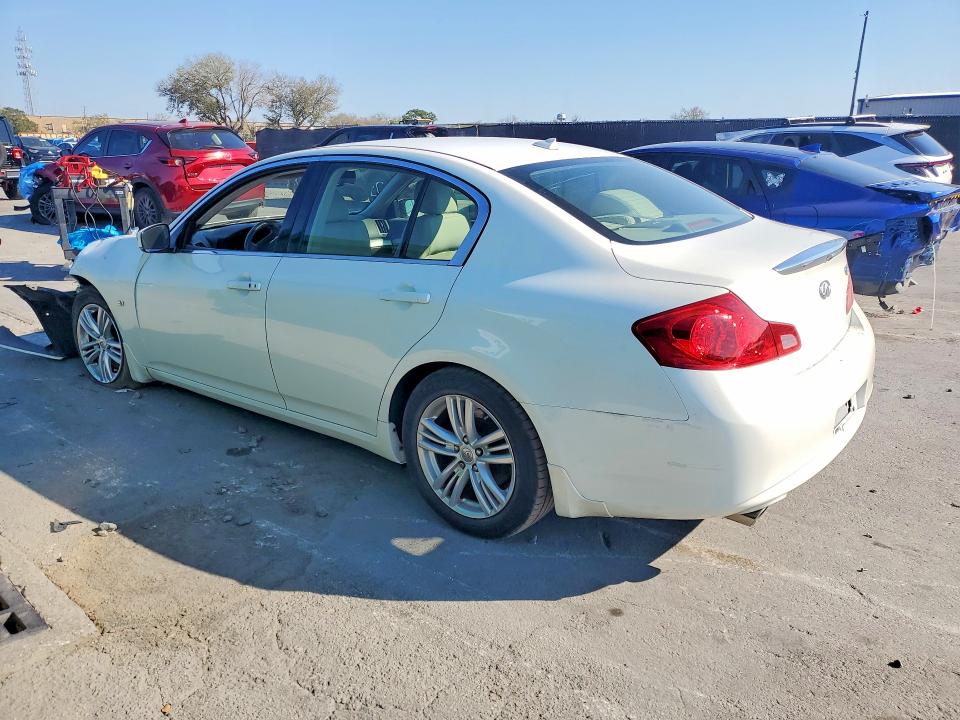 78856215 :رقم المزاد ، JN1CV6AP2FM580773 vin ، 2015 Infiniti Q40 مزاد بيع