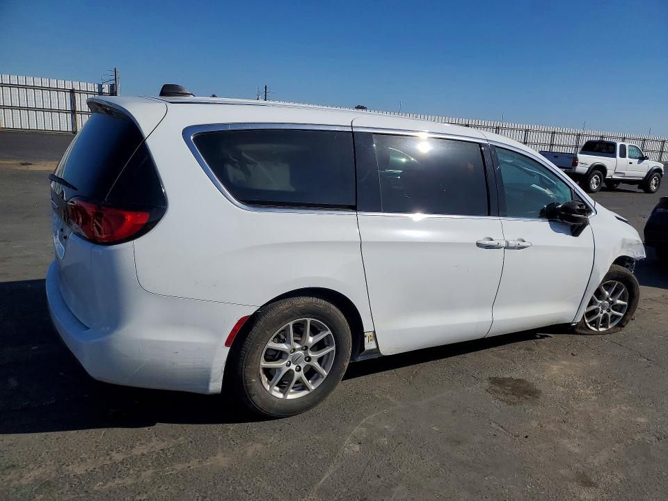 Продажа на аукционе авто 2025 Chrysler Voyager Lx, vin: 2C4RC1CG6SR533640, номер лота: 77124175