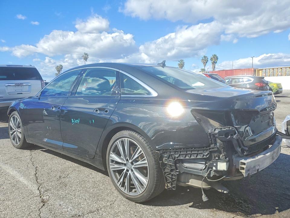 Продаж на аукціоні авто 2019 Audi A6, vin: WAUD8AF2XKN125566, номер лоту: 77518295