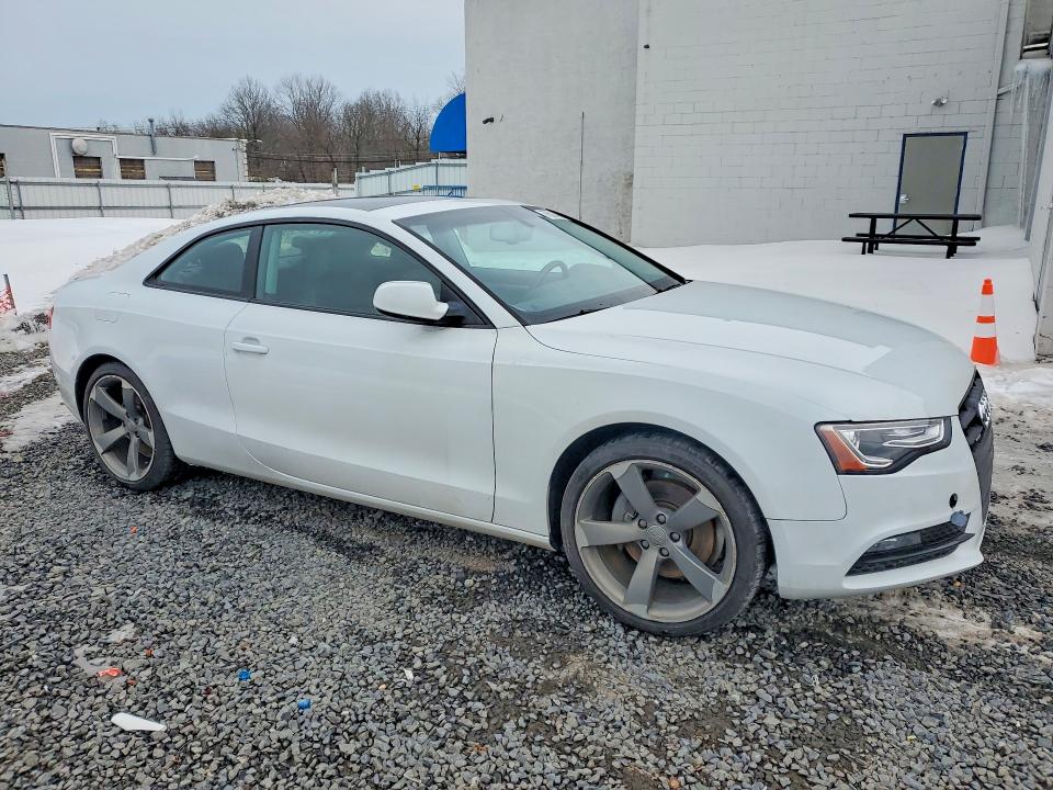 Продаж на аукціоні авто 2014 Audi A5 Premium, vin: WAULFAFR2EA033037, номер лоту: 76624665