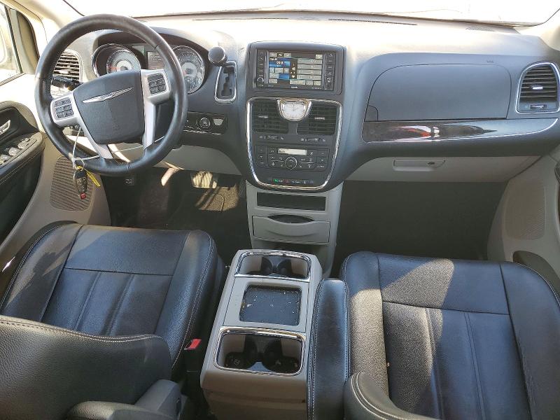 77399735 :رقم المزاد ، 2C4RC1BG3GR208369 vin ، 2016 Chrysler Town & Country مزاد بيع