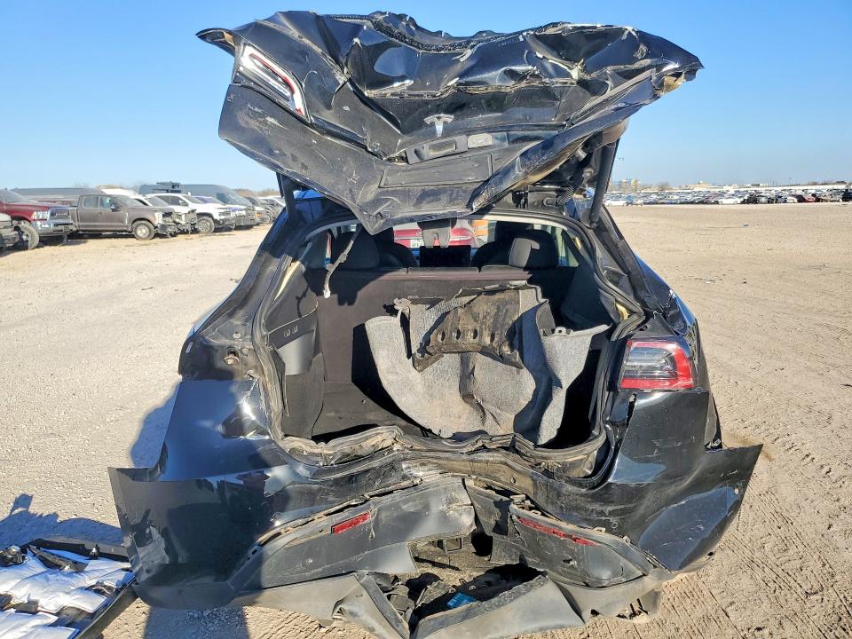 2022 Tesla Model Y მანქანა იყიდება აუქციონზე, vin: 7SAYGDEF0NF573950, აუქციონის ნომერი: 76544315