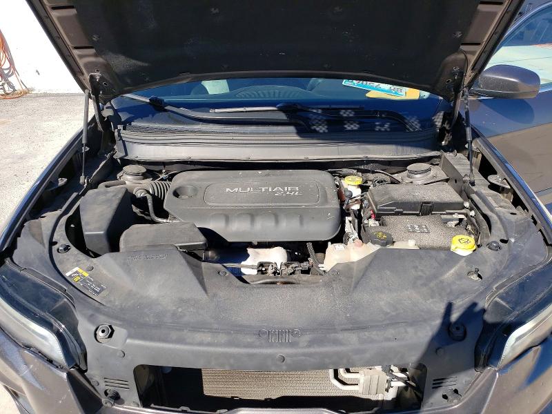 75723645 :رقم المزاد ، 1C4PJMLB0KD181029 vin ، 2019 Jeep Cherokee مزاد بيع