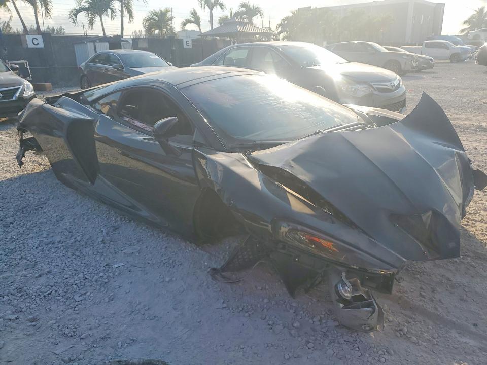 77516985 :رقم المزاد ، SBM22GCA4NW001650 vin ، 2022 Mclaren Automotive Gt مزاد بيع