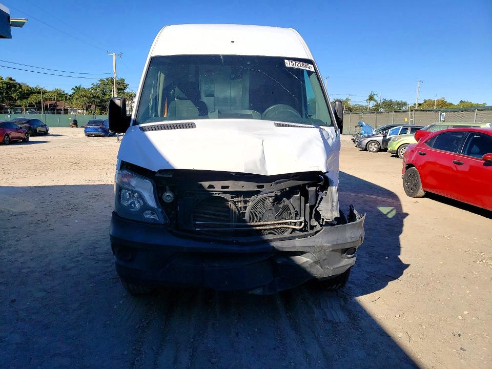 Продаж на аукціоні авто 2016 Mercedes-benz Sprinter, vin: WD3PE8DD6GP247790, номер лоту: 79659325