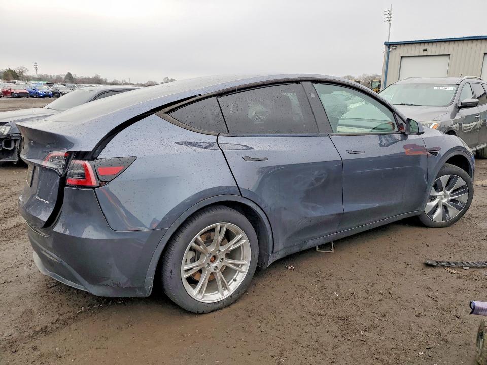 78900725 :رقم المزاد ، 7SAYGDEE0RA215256 vin ، 2024 Tesla Model Y مزاد بيع