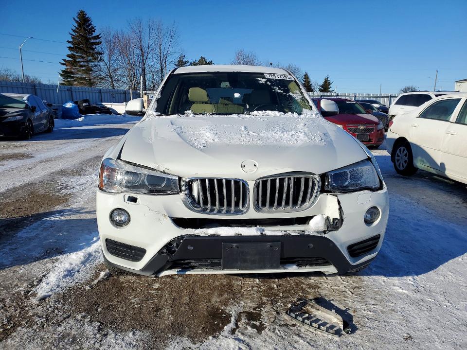 2015 Bmw X3 მანქანა იყიდება აუქციონზე, vin: 5UXWX9C57F0D49426, აუქციონის ნომერი: 75512165