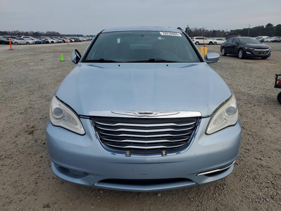 78318665 :رقم المزاد ، 1C3CCBAB1DN735874 vin ، 2013 Chrysler 200 مزاد بيع