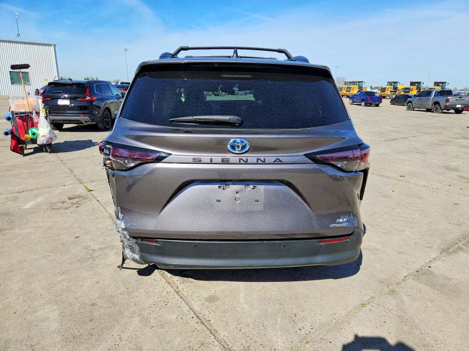 79356815 :رقم المزاد ، 5TDYSKFC8RS124909 vin ، 2024 Toyota Sienna مزاد بيع