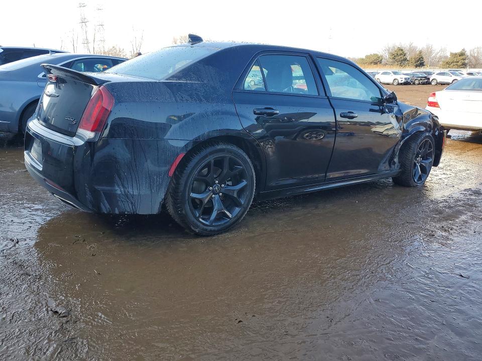 2021 Chrysler 300 მანქანა იყიდება აუქციონზე, vin: 2C3CCABT4MH660176, აუქციონის ნომერი: 76925835