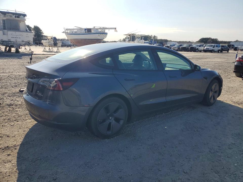 Продажа на аукционе авто 2022 Tesla Model 3, vin: 5YJ3E1EB8NF113170, номер лота: 76875135