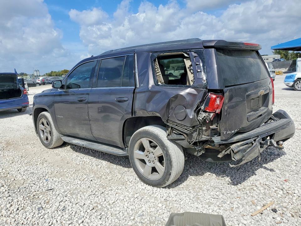 77929975 :رقم المزاد ، 1GNSCBKC3FR745212 vin ، 2015 Chevrolet Tahoe مزاد بيع